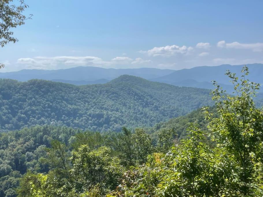 Private Smoky Mountain Luxury Log Home With 2 Fireplaces, Hot Tub & Community Pool Sevierville Exterior foto