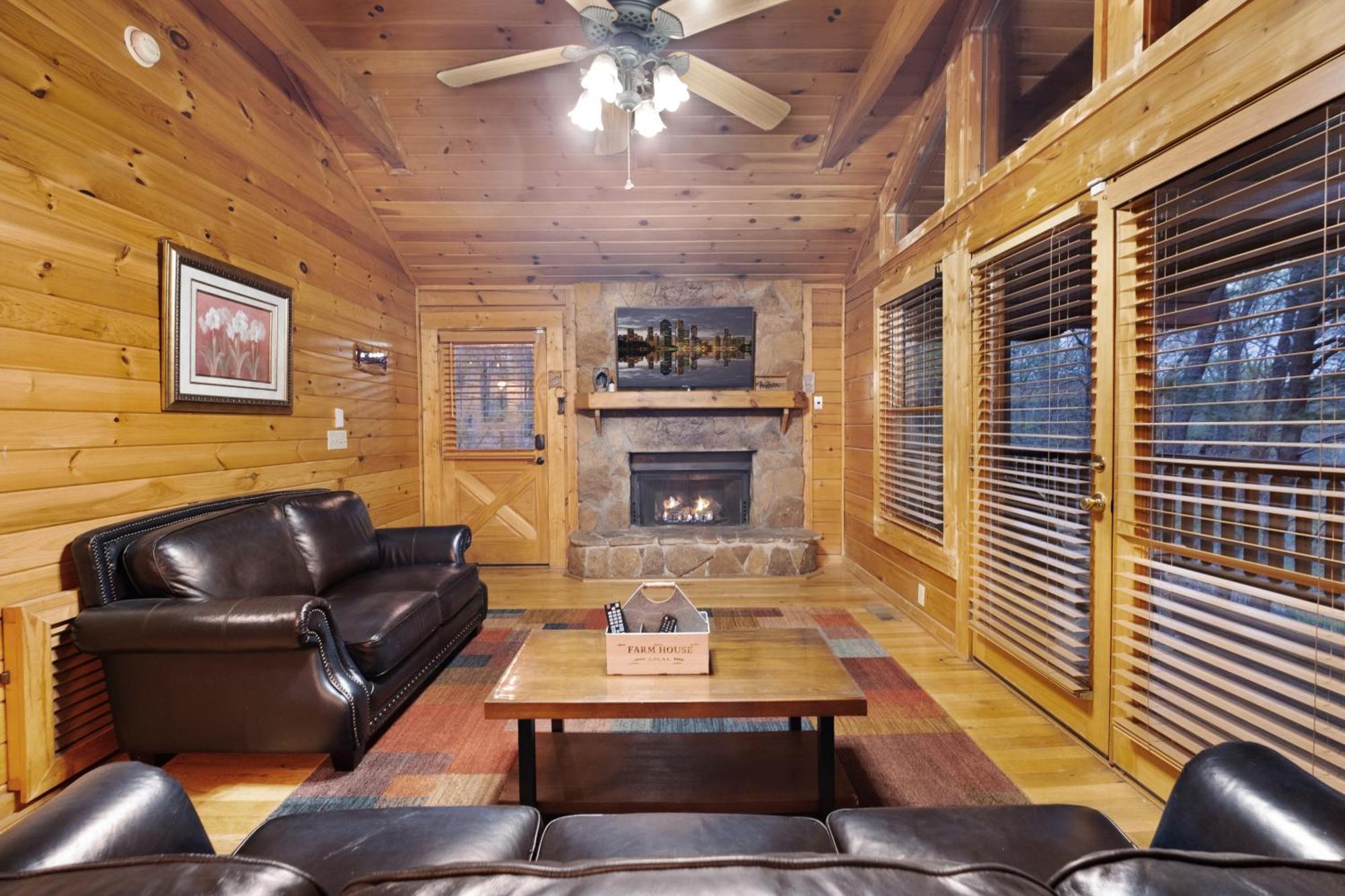 Private Smoky Mountain Luxury Log Home With 2 Fireplaces, Hot Tub & Community Pool Sevierville Exterior foto