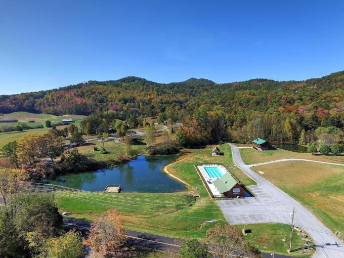 Private Smoky Mountain Luxury Log Home With 2 Fireplaces, Hot Tub & Community Pool Sevierville Exterior foto
